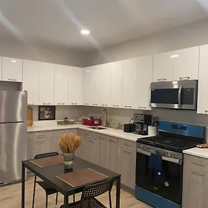 Stylish 8mins To Airport Newark