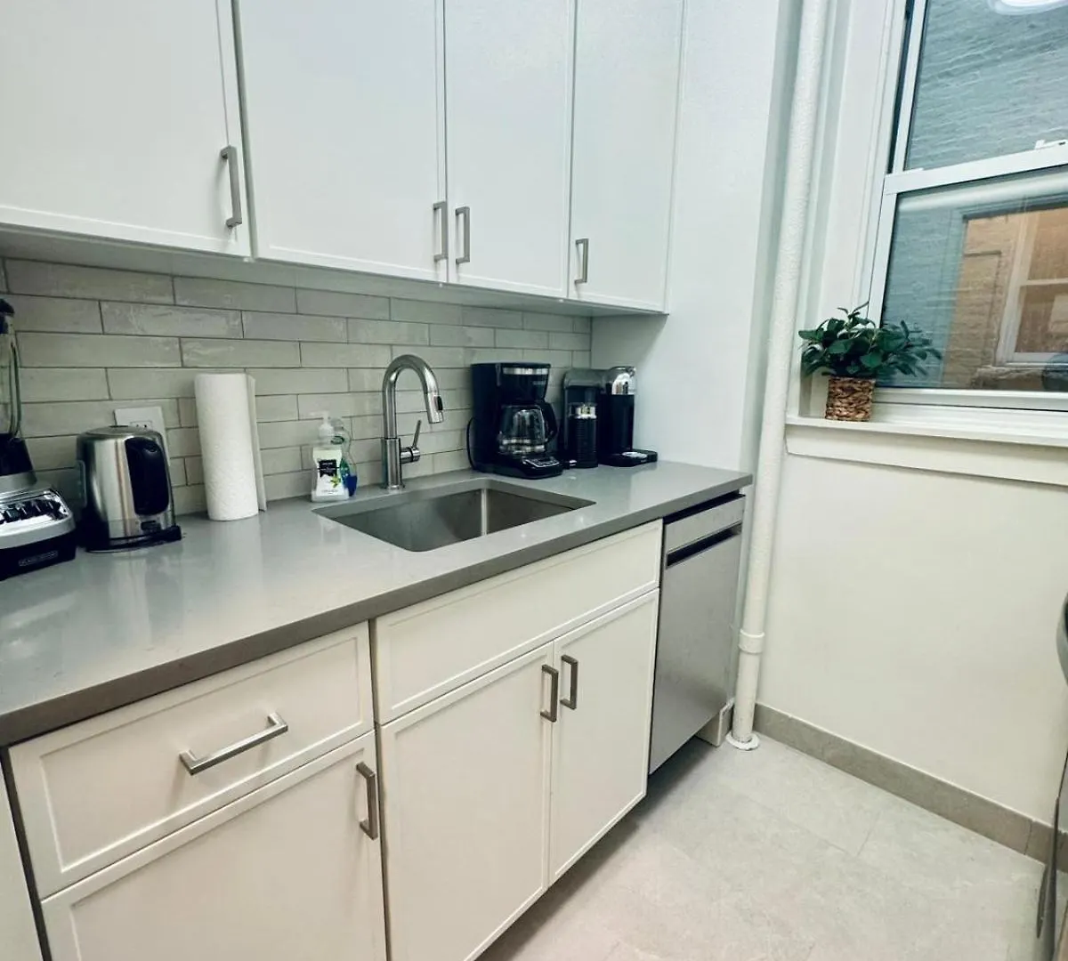 Upper East Side 2 Bedrooms Gem New York Apartment